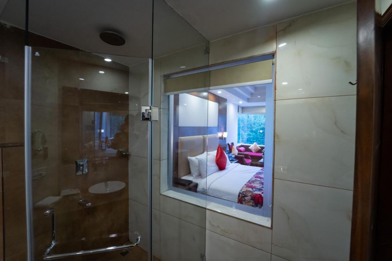 The Allure Grand Resort -A Majestic Riverside Retreat 마날리 외부 사진